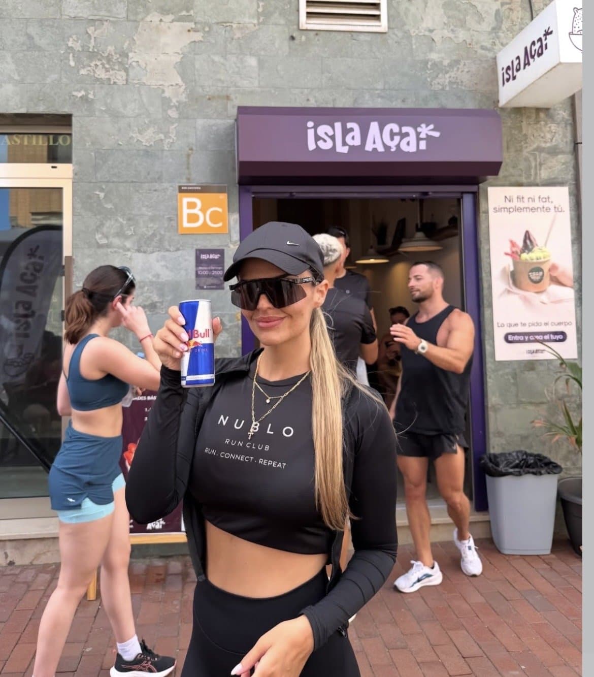 Nublo Run Club × Isla Açaí